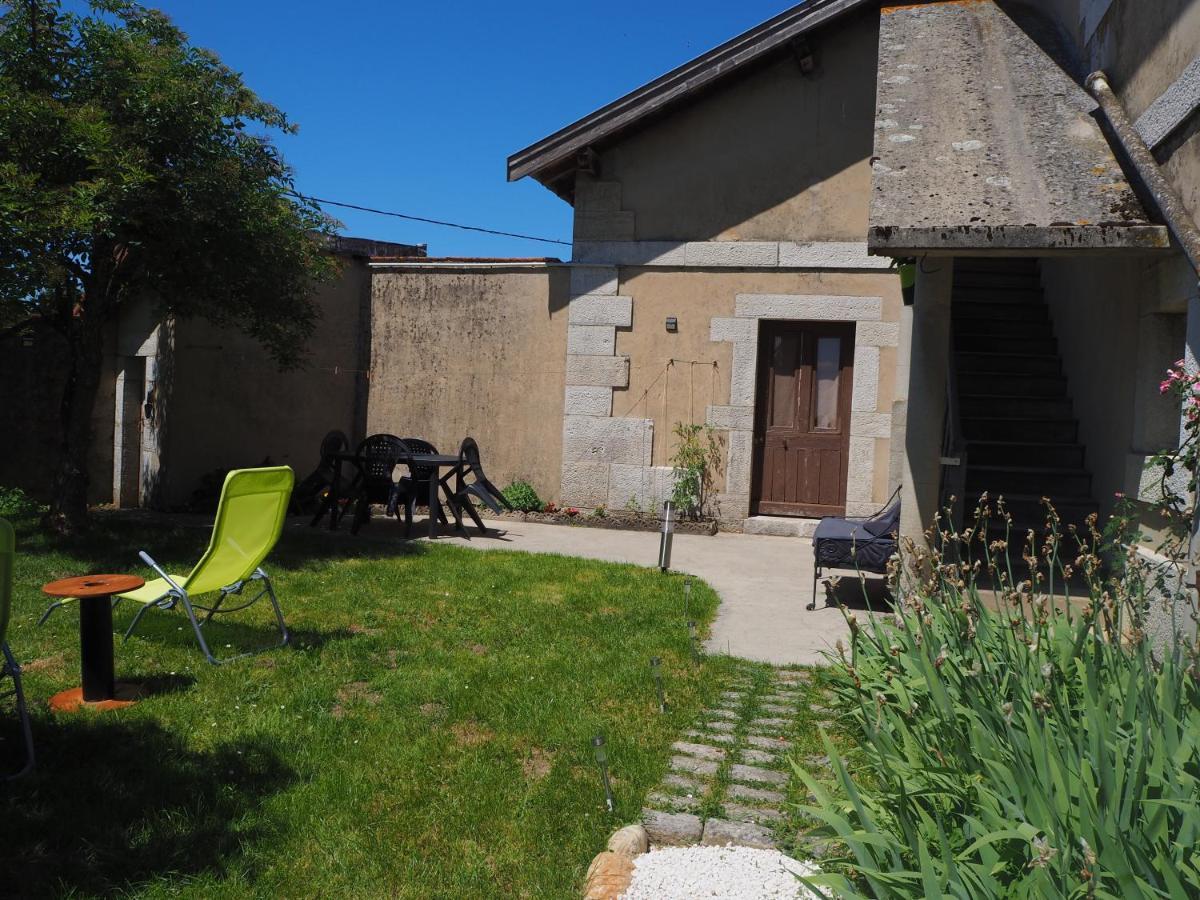 Le Gite Du Haut Châtillon-la-Palud Exterior photo